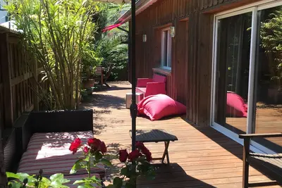 Image de Jolie maison en bois dans le centre du Canon