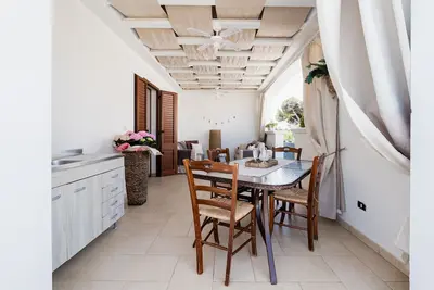 Image de Terrasse. Climatisé - Plage à 350 m - Pour les familles - 2 salles de bain