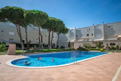 Elena: Appartement avec piscine communautaire et vue sur la mer