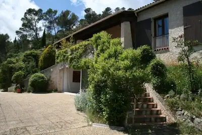 Image de Villa en Provence, Côte d'Azur avec piscine privée et vue imprenable