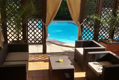 Image de Villa Cunit centre avec piscine privée à 500m de la plage et près de Barcelone (train)