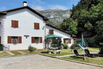 Image de Casa Juana - Maison avec de grandes familles de Picos de Europa