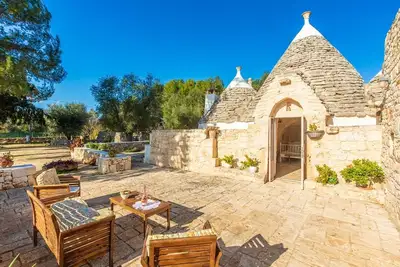 Trullo et piscine. Proche De La Mer. Privacy - jardin Clôturé - Oui animaux