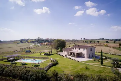 Image de Charmant chalet dans la campagne toscane avec piscine privée et jardin