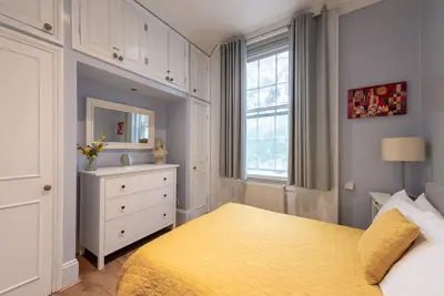 Image de Spacieux 1 lit Apt. à Camden Town: Wifi central, propre et gratuit (4-5 personnes)