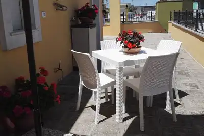 Image de Gallipoli à 5 minutes - Penthouse de deux pièces entouré par la verdure d'une élégante villa