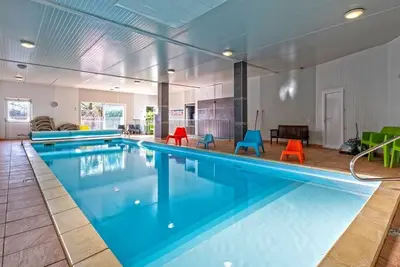 Image de Plougastel Gite 7 pers***\/mer à 200m\/piscine couverte chauf\/jacuzzi \/Finistere
