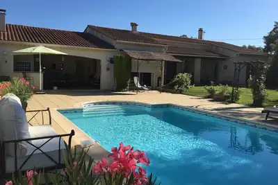 Image de Villa avec piscine privative : Soleil de l’hermitage 6\/8 personnes