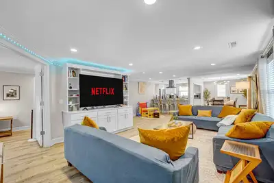 Image de Ranch moderne et luxueux (Ncsu & Downtown)