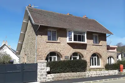 Image de Le Dispensaire ★★★★, grand gîte à Perros-Guirec (Côtes d'Armor, Bretagne)