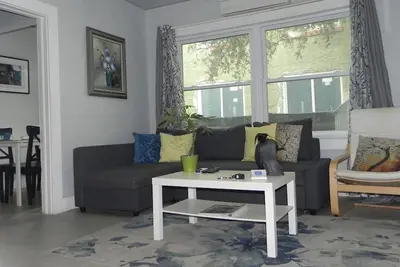 Image de confortable 2 bd 1 ​​salle de bain au coeur de Little Havana (3)