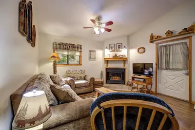 Image de Creekside Haven: 3 Br, 2 Ba Cottage Ă Sautee Nacoochee, pour 6 personnes