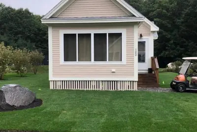 Quiet Cottage On Dead End Street - Comes With Golf Cart!