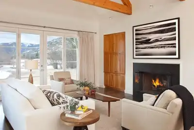 Image de Maison Teton Pines à deux chambres, pouvant accueillir jusqu'à quatre personnes