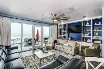 Image de Gulf-Front 4 Br / 3bthrm Maison de ville Ă White Sands | 14 couchages