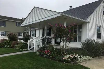 Image de Longport Disponible mer 24 juillet - 31 juillet 2800 $ plus dernière nuit gratuite!