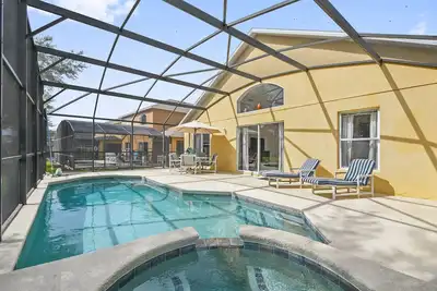 Image de Maison 5 étoiles * Piscine privée et jacuzzi * Wi-Fi gratuit * Console de jeu * 15 min 2 Disney! !