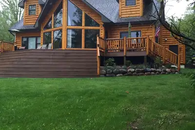 Image de Magnifique Big Sandy Year Round Lake Home