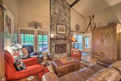 Image de Beech Mountain Home w / Mtn. Voir - 3 Mi to Resort!