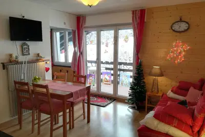 Image de Cosy & Romantic Chalet-Style Flat with Mountain View: Ideal for Skiing & Hiking