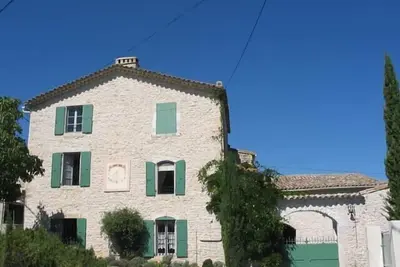 Image de Maison 14 personnes avec piscine privée et wifi près de Nimes Anduze Uzes