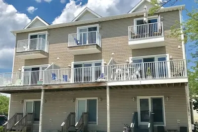 Image de Grande maison de ville 3br Bayside parfait pour les familles