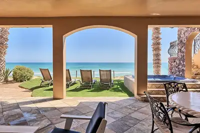 Luxe inégalé - Beach Front House sur l'eau 5Br \/ 5Ba pour 14 personnes