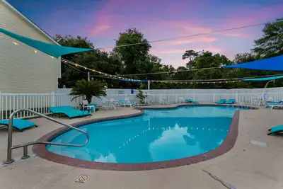 Image de 🏖 Green Beach house - Piscine, Casinos, Complexe Gated Nouvellement RÉNOVÉ