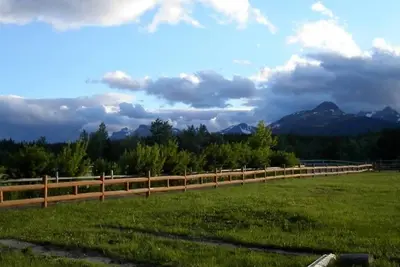 Image de Réservez dès aujourd'hui! Vues spectaculaires sur les montagnes!