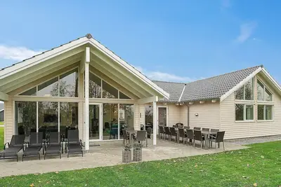 Image de Maison de vacances pour 18 a Hasselberg