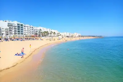 Image de Praiamar r \/ c- Front de mer, Rénové, Climatisation, Parking privé