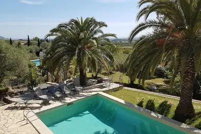 Image de Villa au calme avec piscine, vue mer, terrain de pétanque, jardin, wifi, parking