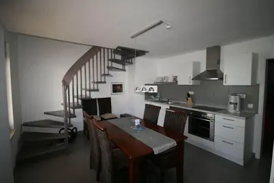 Image de Appartement de 90 m² sur 2 niveaux dans le port et Ostssenähe à Sassnitz sur l'île de Rügen