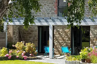 Image de Saint Malo \/Rotheneuf- maison 130m²- jardin plage à 200m - centre ville 400m