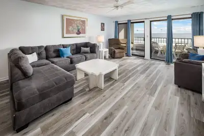 Image de Surf Dweller 409: Great unit ~ Chef friendly ~ Free beach Chairs & Umbrella ~