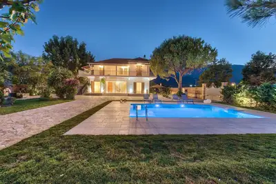 Image de Agricola Villa- Villa privée avec piscine, 3 chambres avec salle de bains.