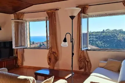 Image de Fabuleux Vacances Dans La Maison En Pierre Avec Vue Mer