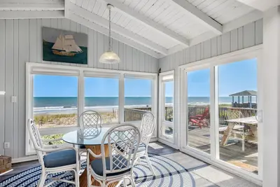Image de Brigantine: 4 Br / 3 Ba Ă Oak Island, pour 13 personnes