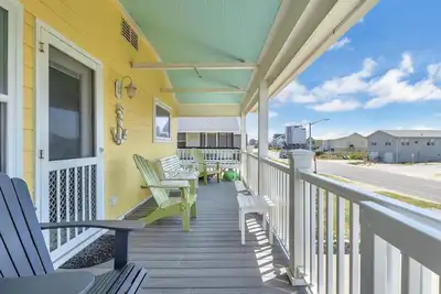 Image de Allegra: maison pour chiens avec cuisine moderne / salles de bains et accès à East Beach