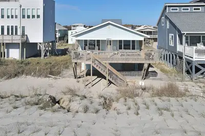Image de Quartiers de l'amiral: 4 lits / 2. 5 Bath Cosy Oceanfront Accueil