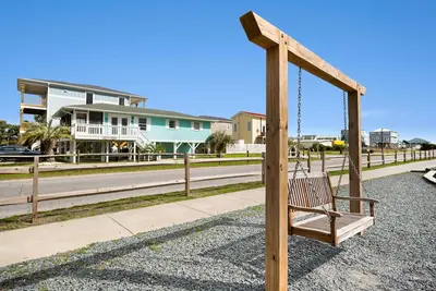 Image de 3 chambres Beachwalk, pêche à proximité!