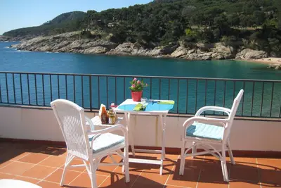 Image de Dofi -appartement placée sur la promenade du Tamariu-Costa Brava