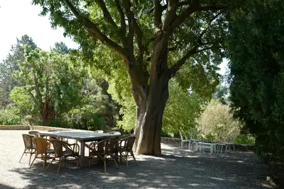 Image de Grande maison au milieu d'un parc, très conviviale, piscine privée, plage à 5mn