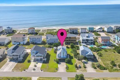 Image de Heron Pointe: 3 Br / 2 Ba maison Ă Oak Island, pour 6 personnes