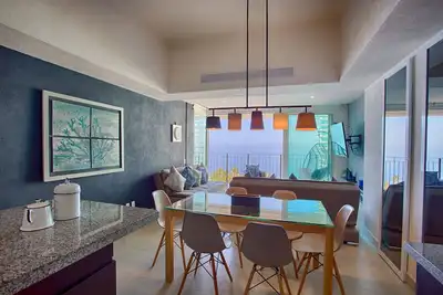 Image de Luxueux 9e étage Ocean Front Grand Venetian Apartment