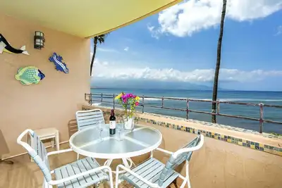 Image de Island Sands Unit 206 est un front de mer direct, maison vue sur l'océan. Écoutez les sons de la mer
