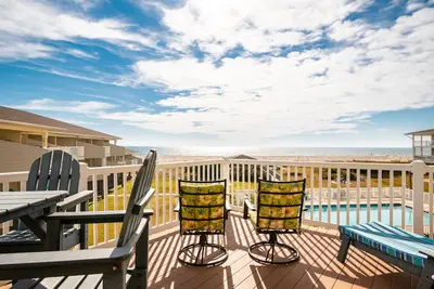Image de Fish Tales: 3 Br / 2 Ba condo Ă Oak Island, pour 7 personnes