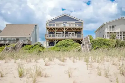 Image de Gâté pourri: 5 Br / 5. 5 Ba maison à Oak Island, pour 12 personnes
