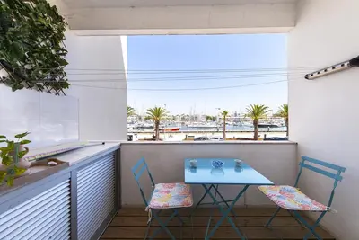 Image de A01 - Studio avec vue sur l'avenue