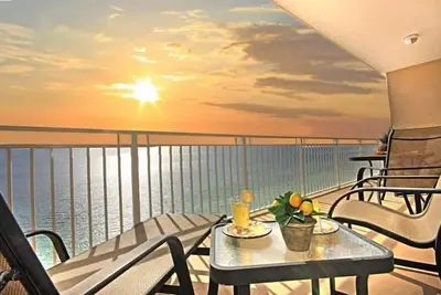 Image de Belle, devant le golfe, cuisine récemment rénovée / nouveaux planchers, vue 5 *, gratuit bch ser